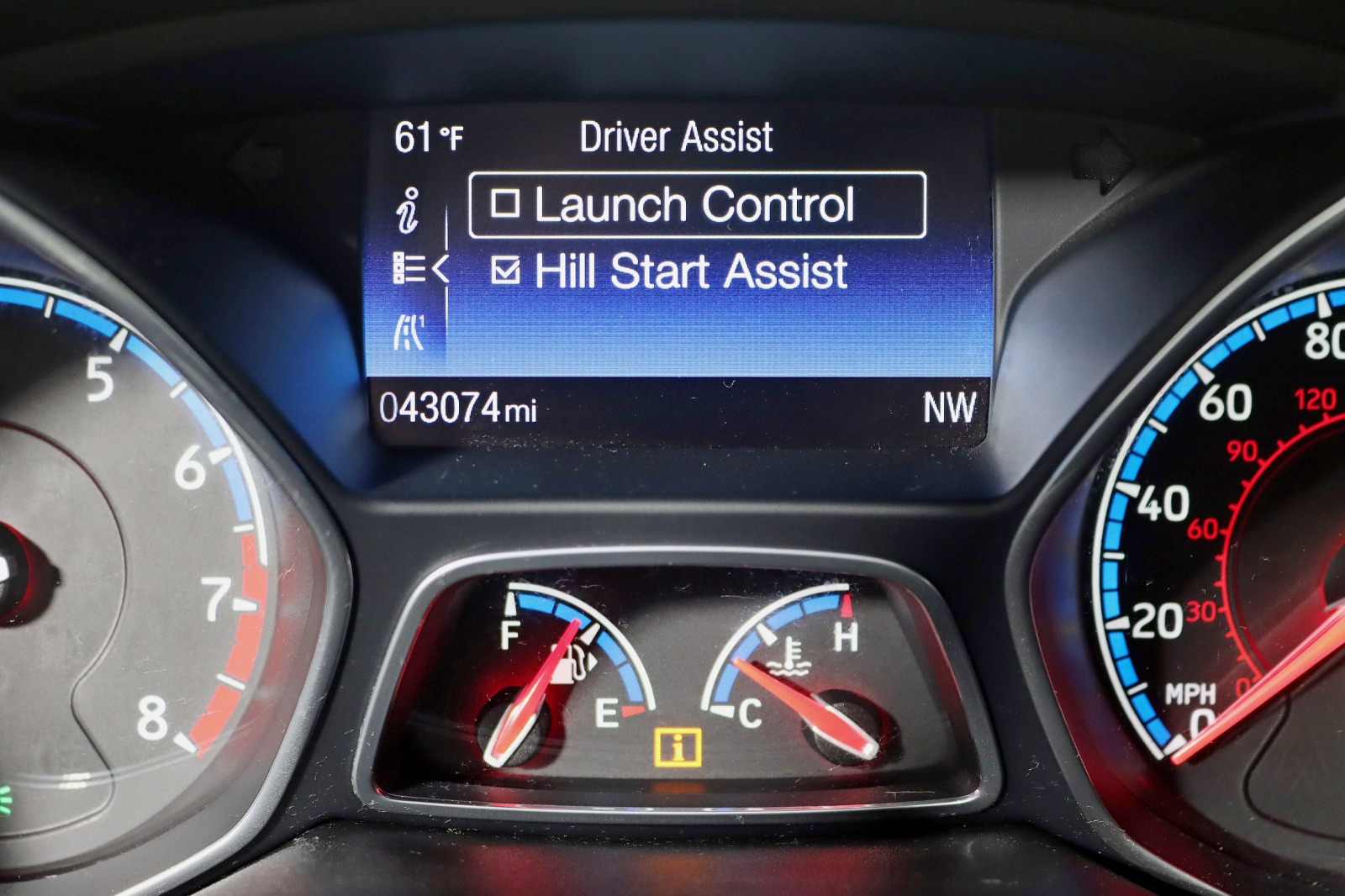 2017 FORD FOCUS - Image 19