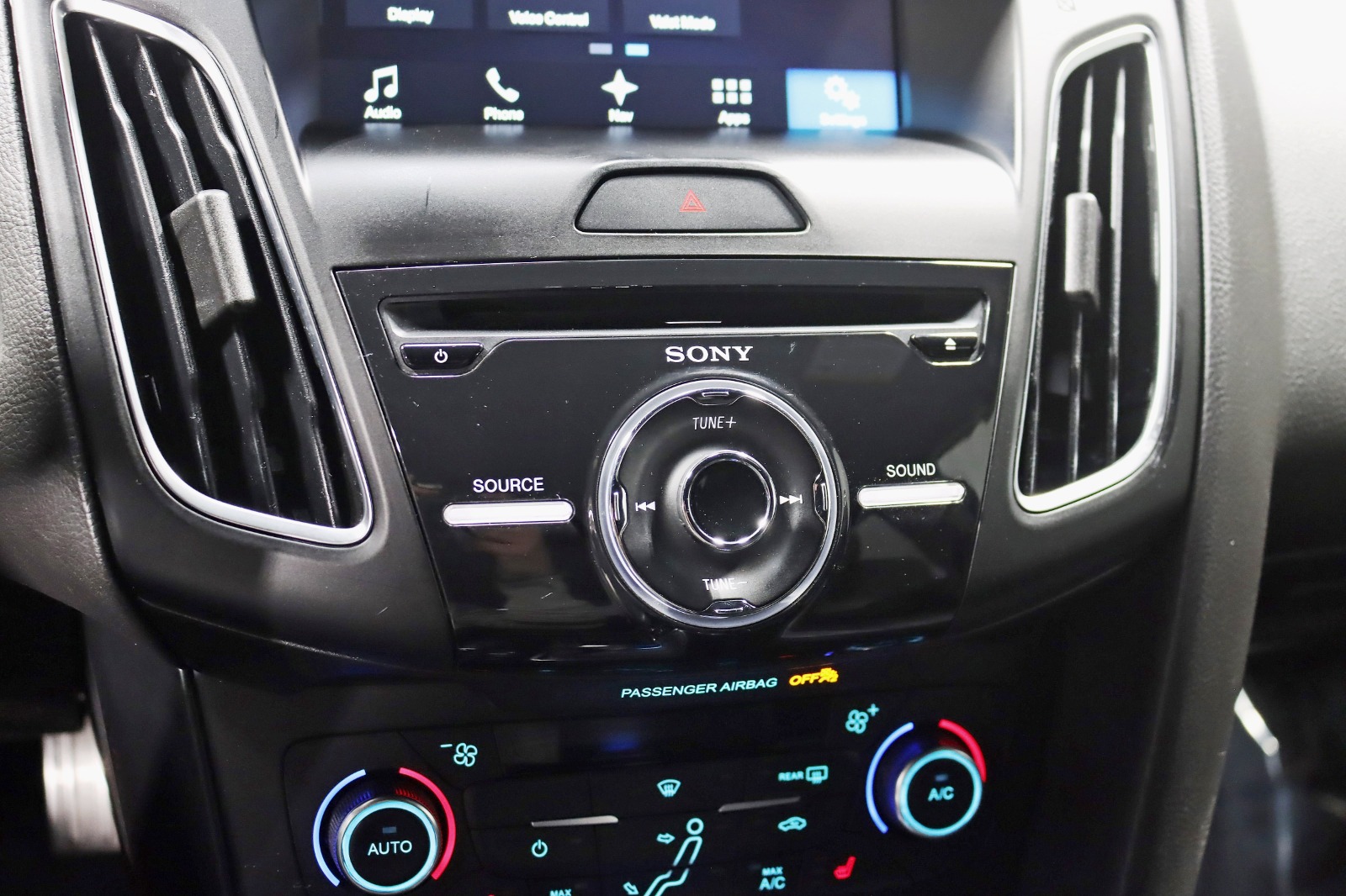 2017 FORD FOCUS - Image 25