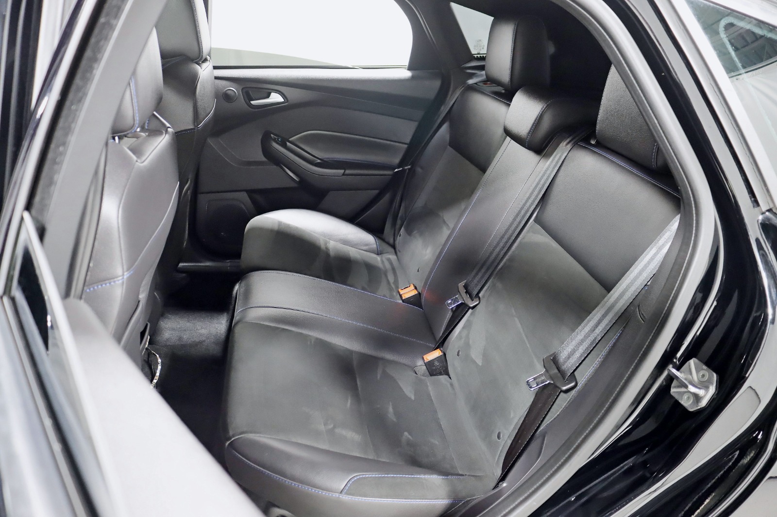 2017 FORD FOCUS - Image 30