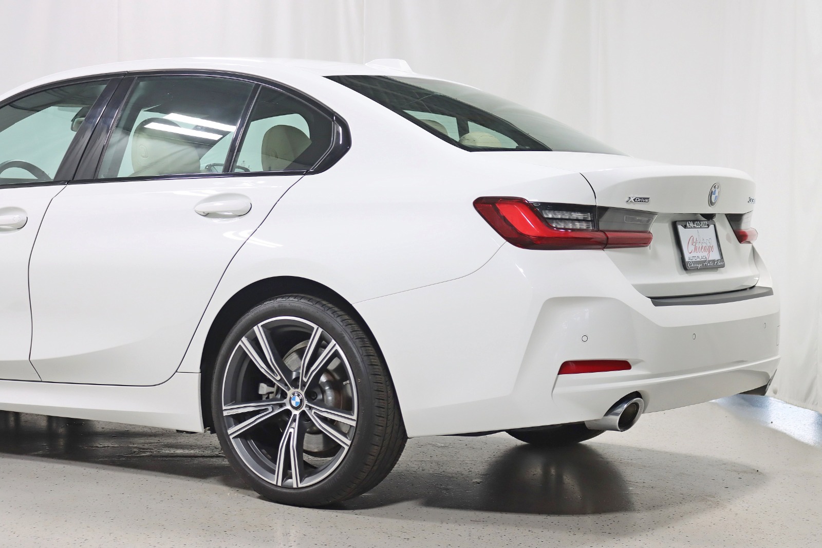 2023 BMW 330I - Image 12