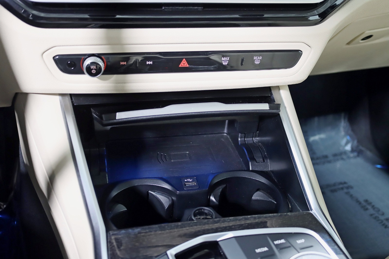 2023 BMW 330I - Image 28