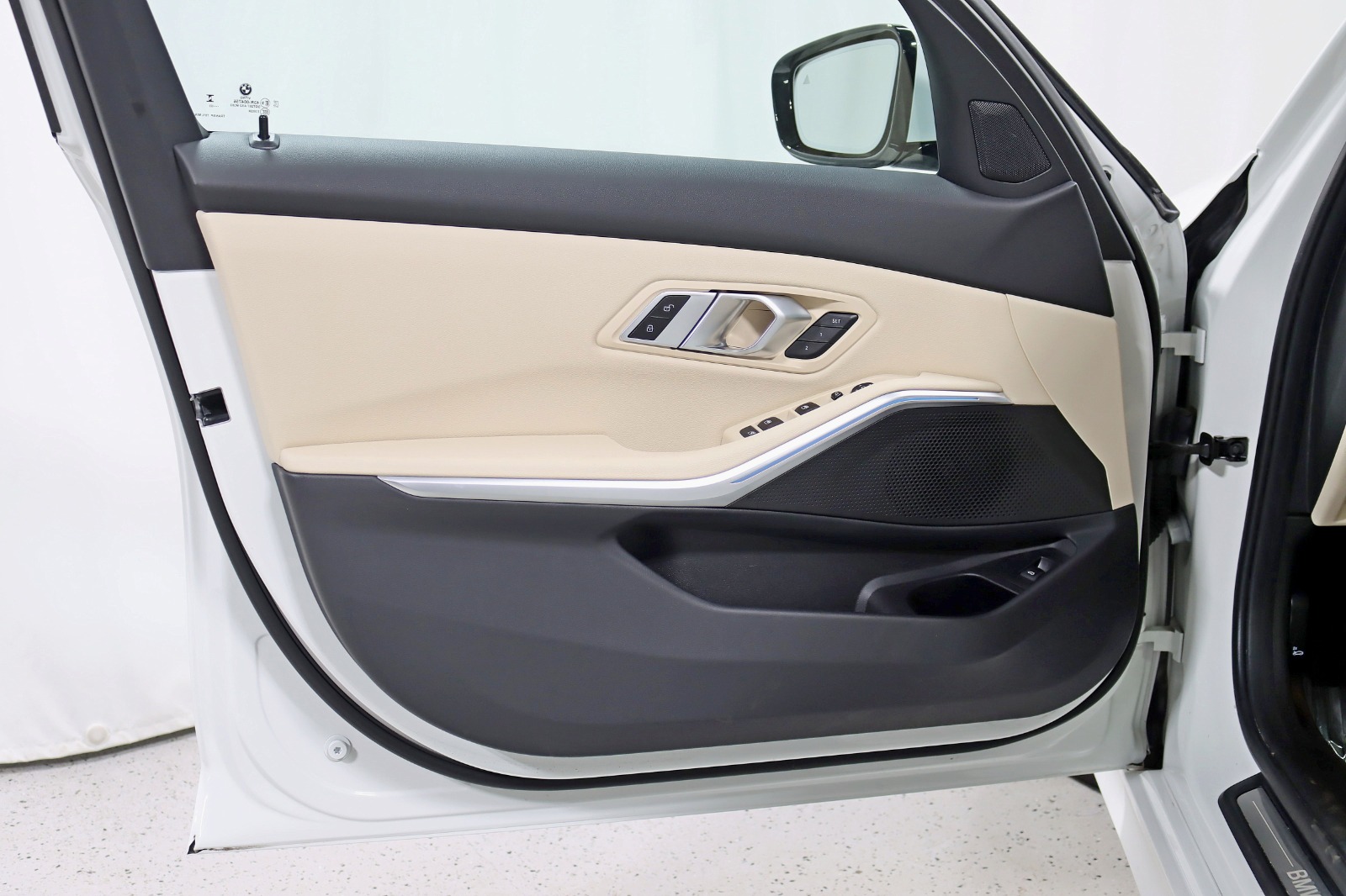 2023 BMW 330I - Image 36