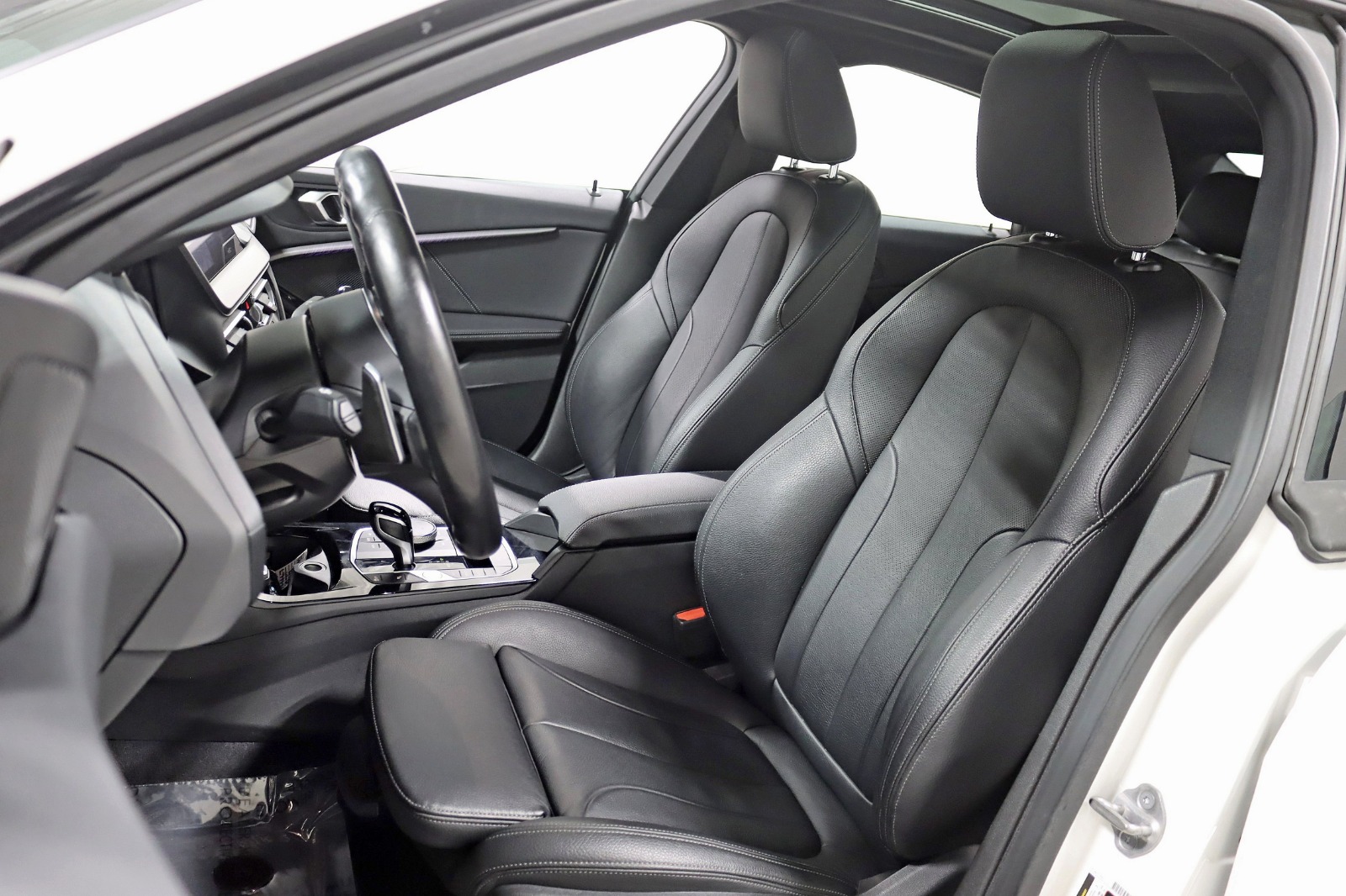 2023 BMW M235I - Image 29