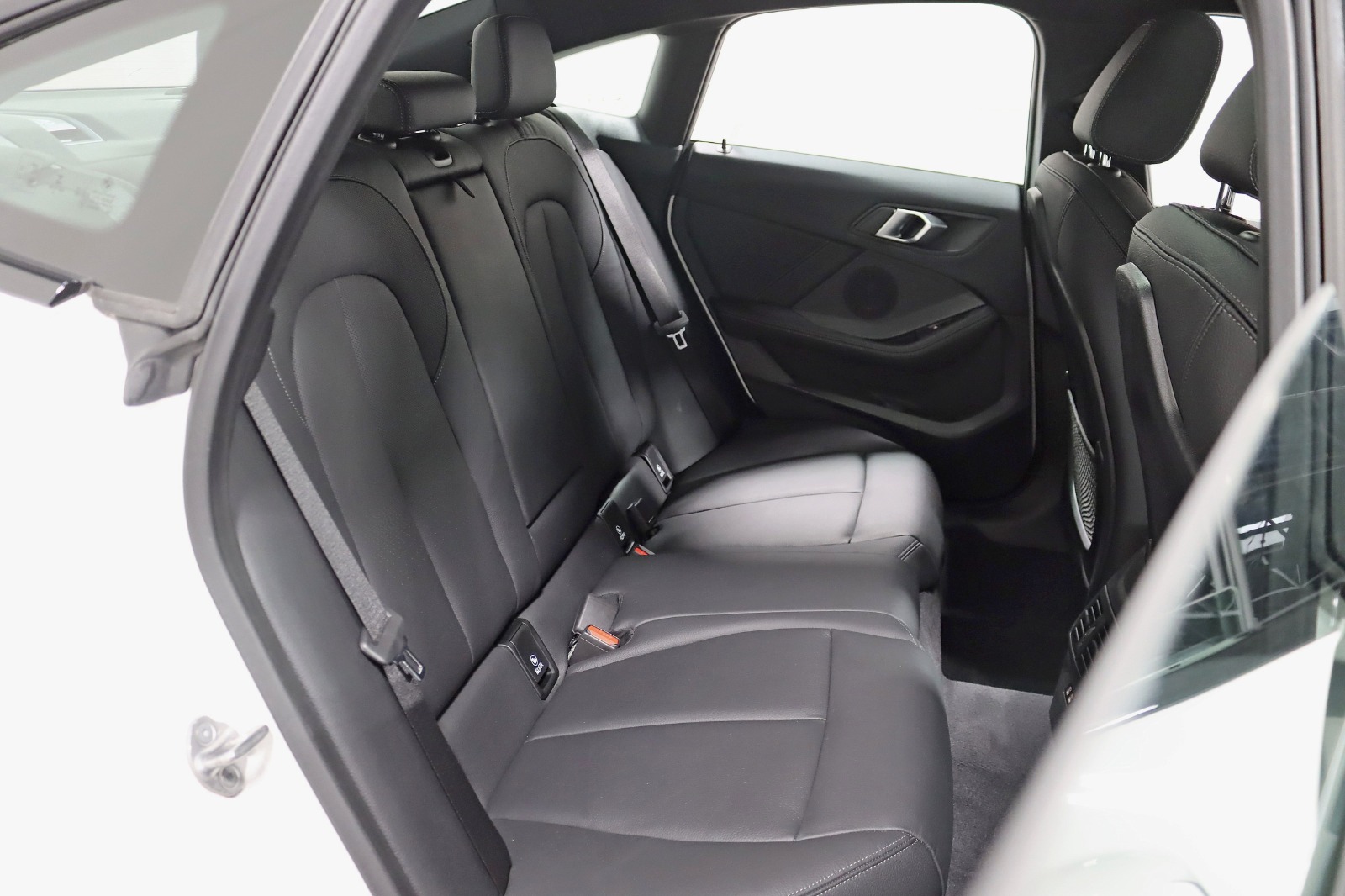 2023 BMW M235I - Image 32