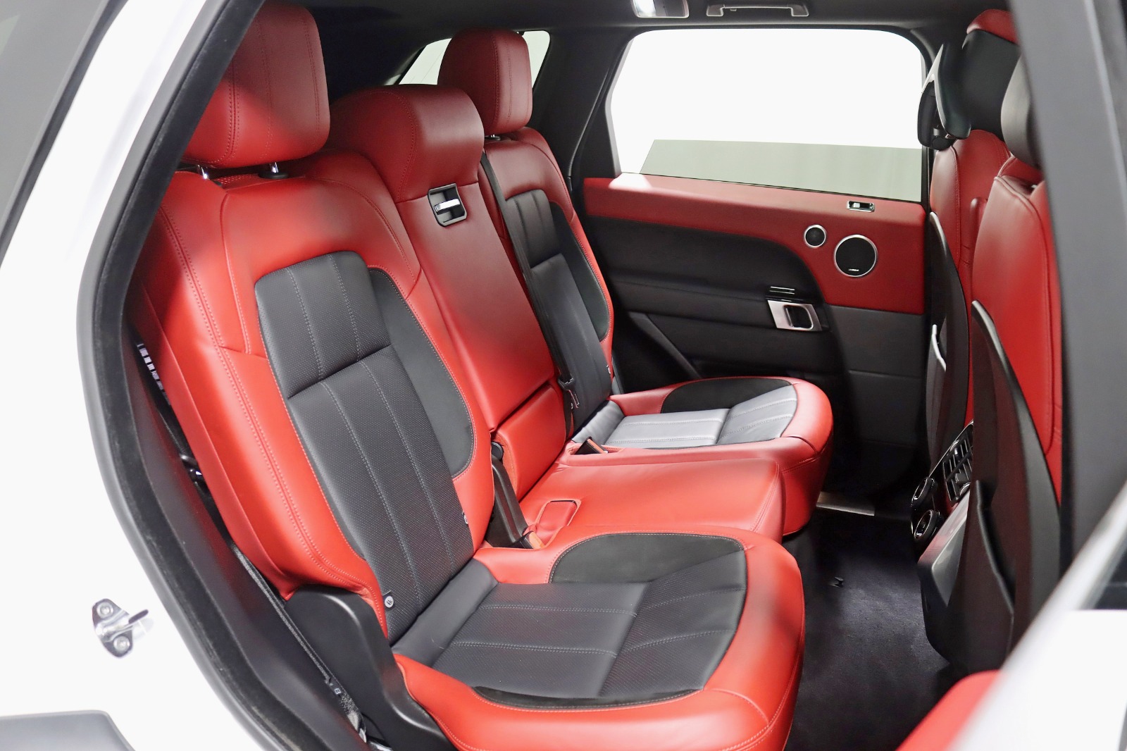 2021 LAND ROVER RANGE ROVER SPORT - Image 32