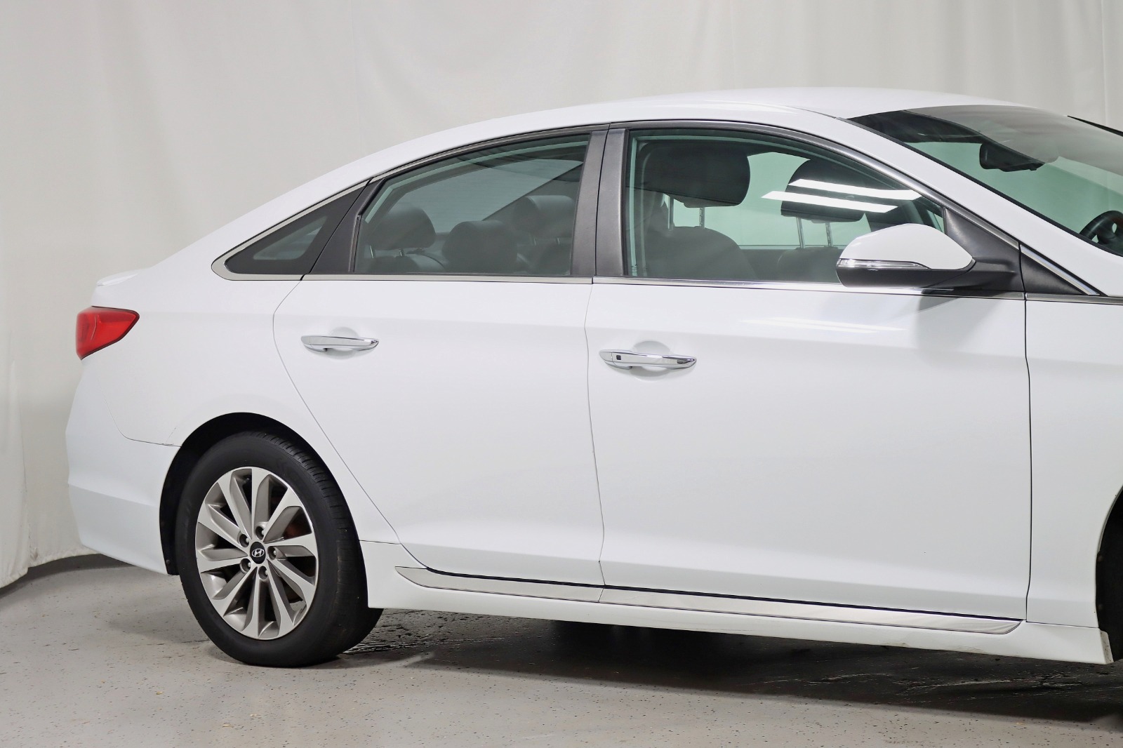 2015 Hyundai Sonata Sport photo 3