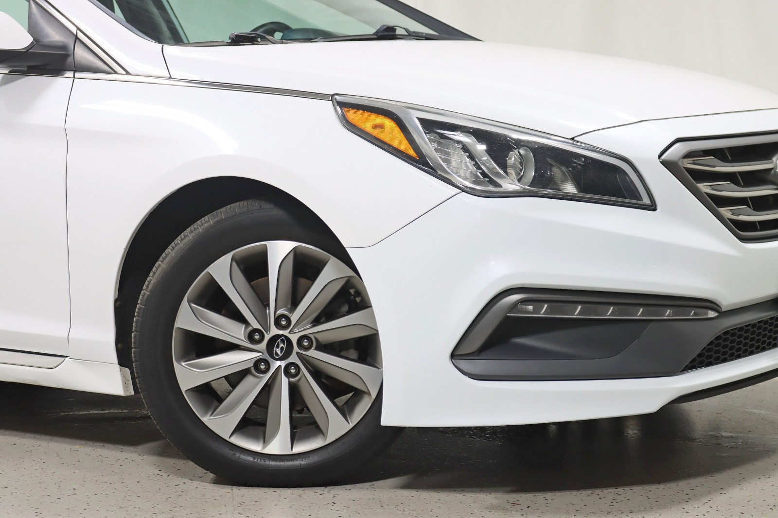 2015 Hyundai Sonata Sport photo 4