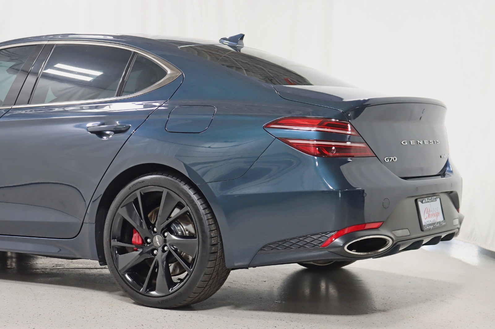 2022 GENESIS G70 - Image 11