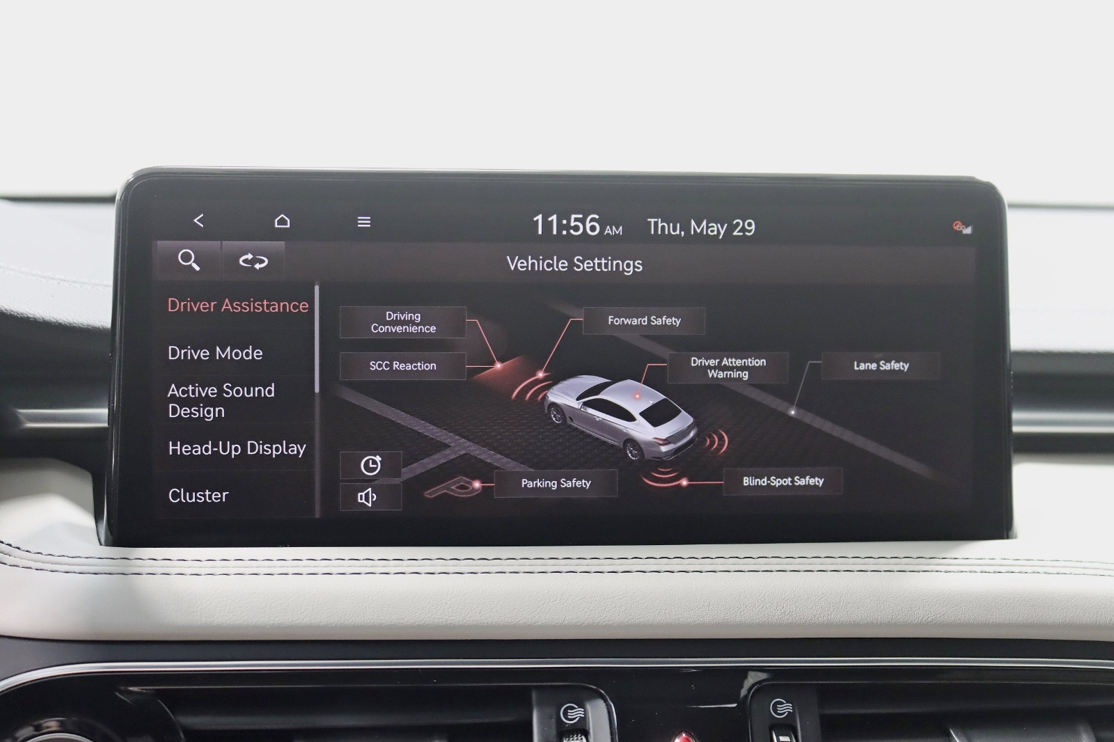 2022 GENESIS G70 - Image 23