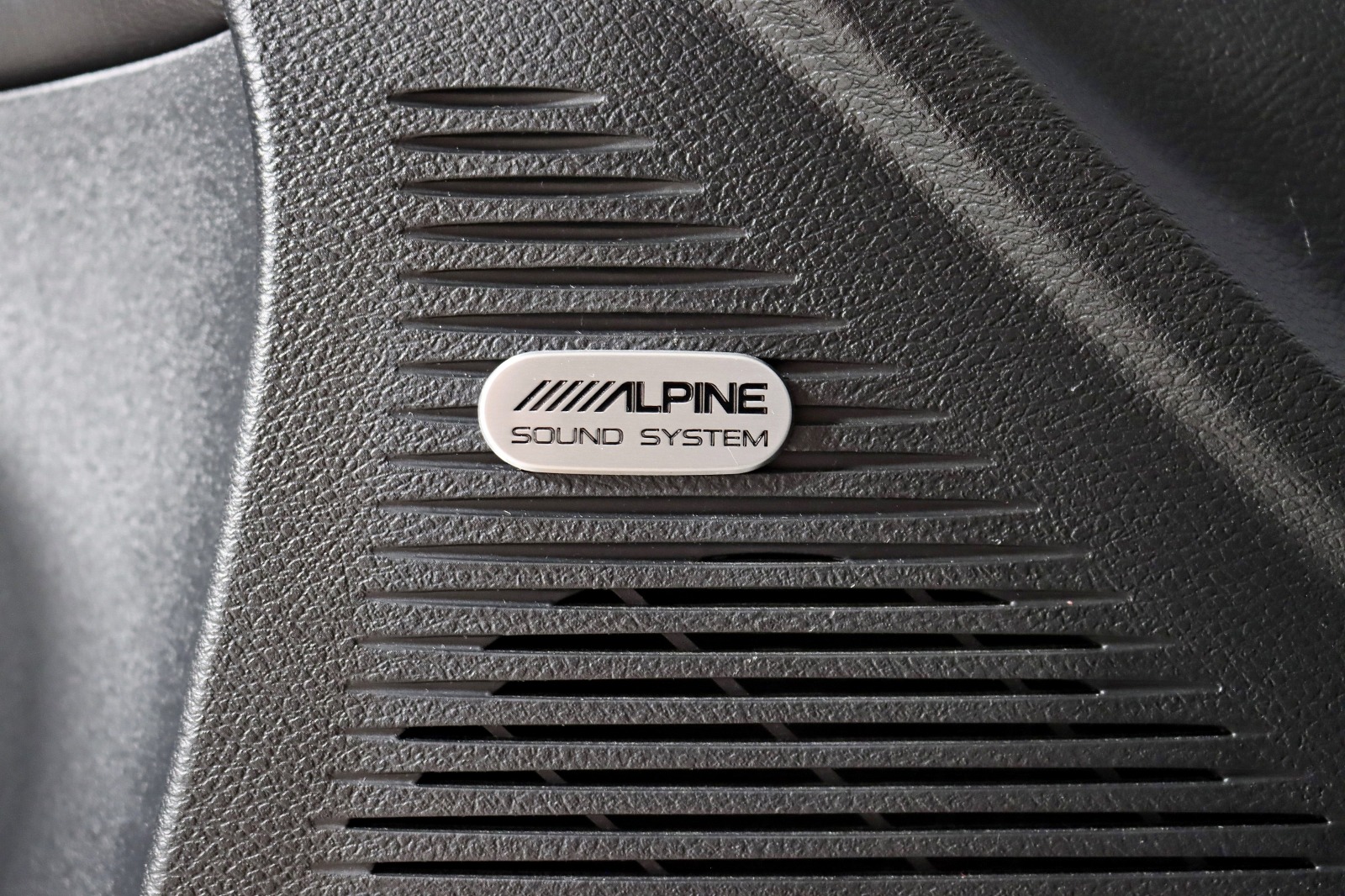 2018 DODGE CHALLENGER - Image 31