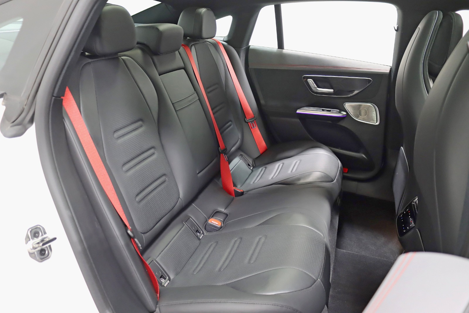 2023 MERCEDES-BENZ EQE-CLASS SEDAN - Image 32