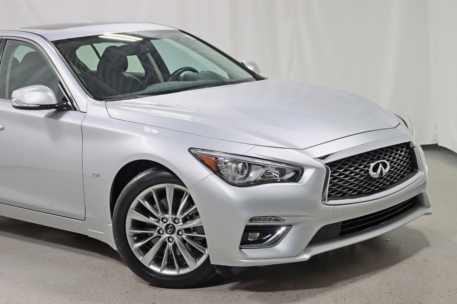 2019 INFINITI Q50 - Image 3