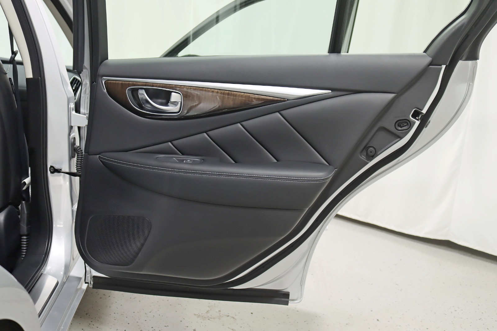 2019 INFINITI Q50 - Image 32