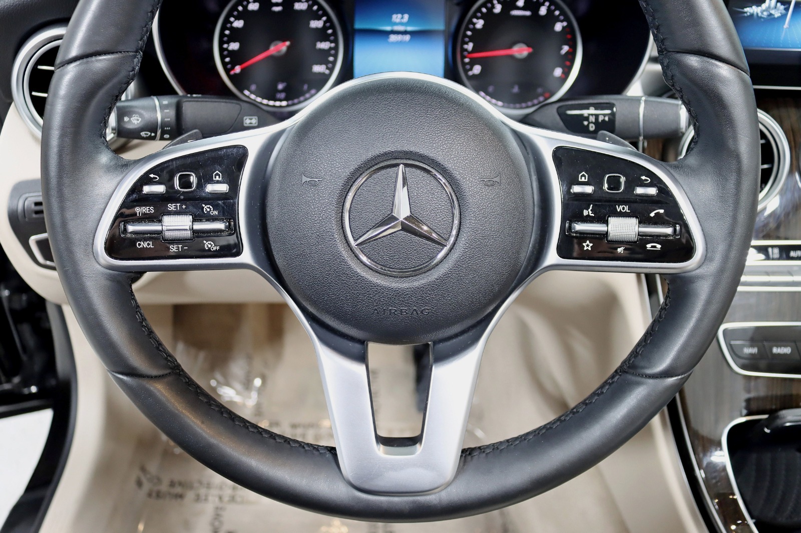 2019 MERCEDES-BENZ C-CLASS - Image 18