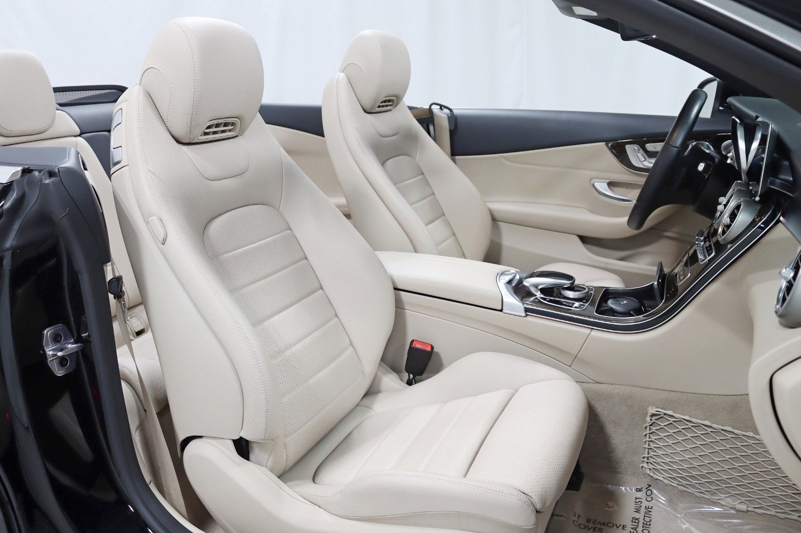 2019 MERCEDES-BENZ C-CLASS - Image 32