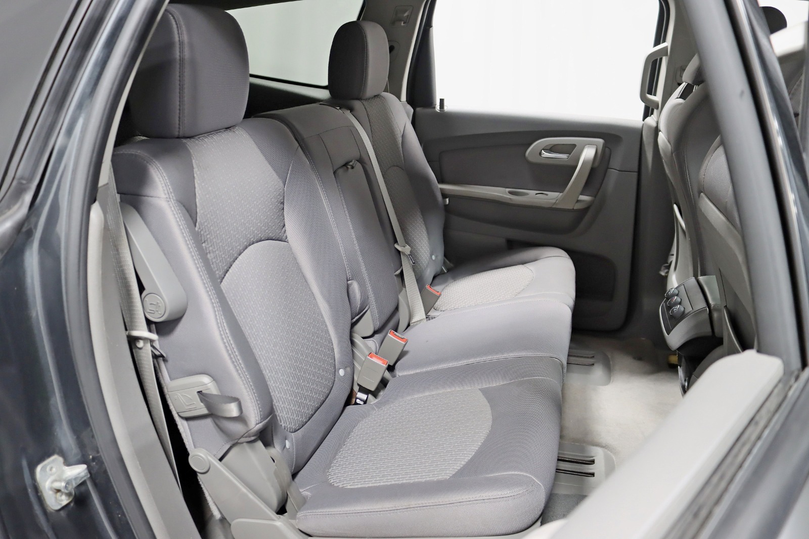 2011 Chevrolet Traverse LS photo 20