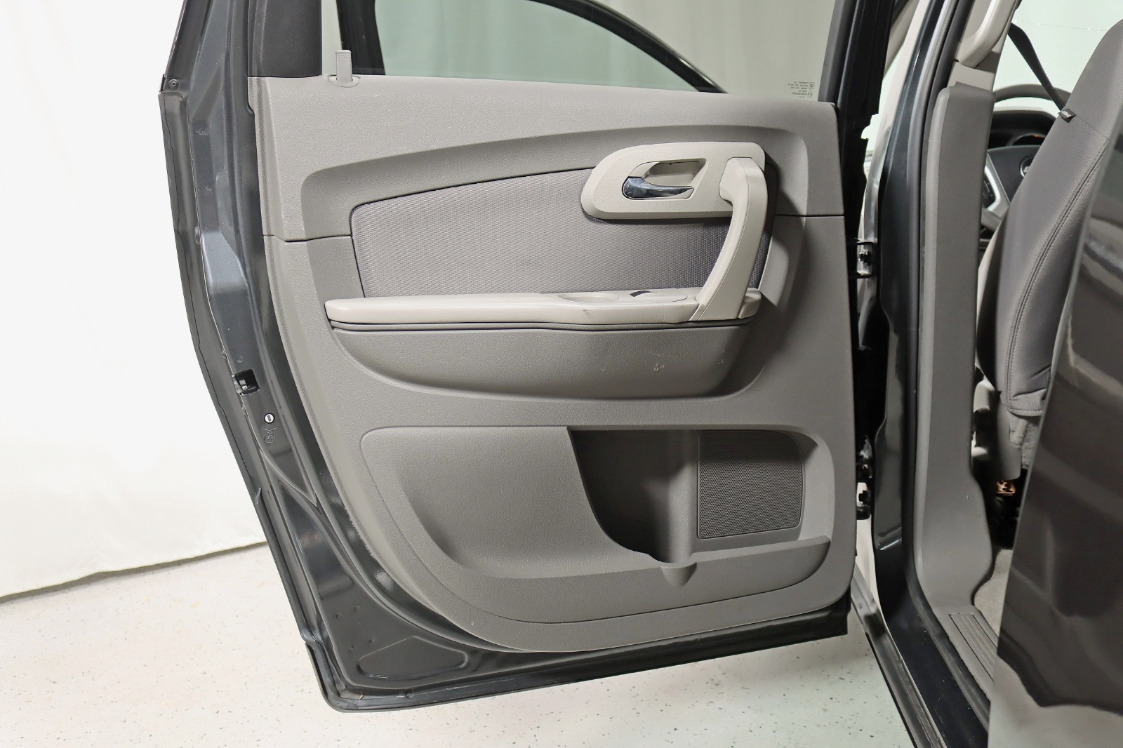 2011 Chevrolet Traverse LS photo 25