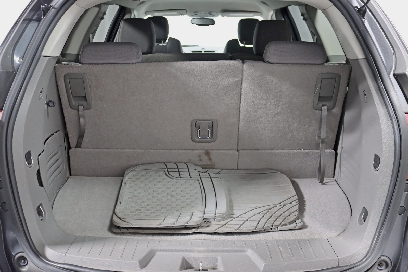 2011 Chevrolet Traverse LS photo 27