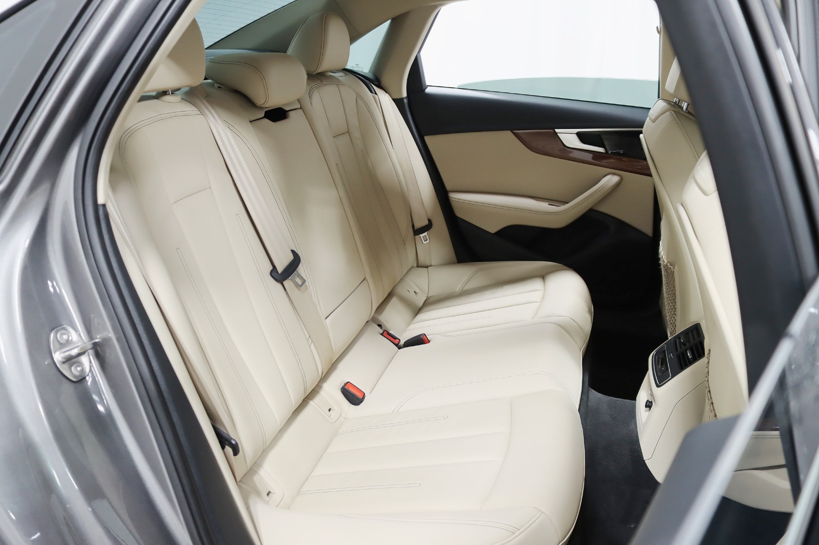 2021 AUDI A4 - Image 30