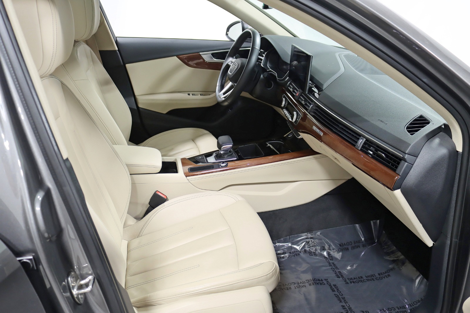 2021 AUDI A4 - Image 32