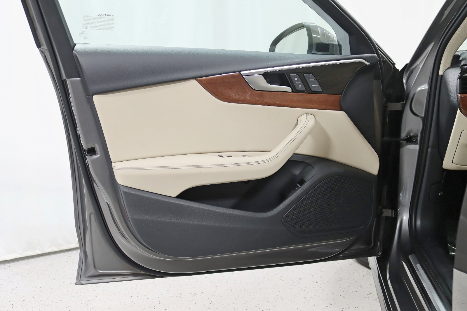 2021 AUDI A4 - Image 33