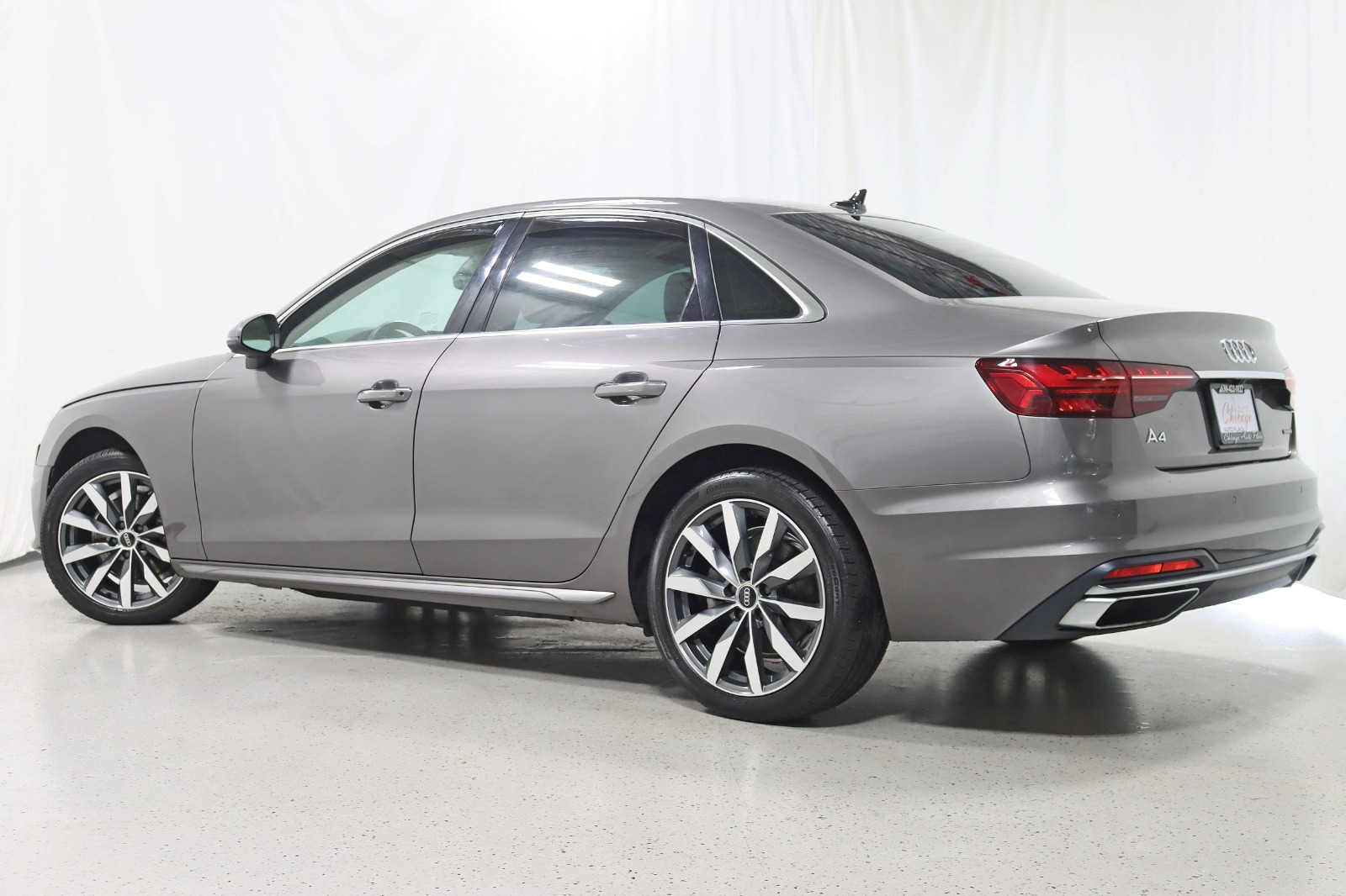 2021 AUDI A4 - Image 10