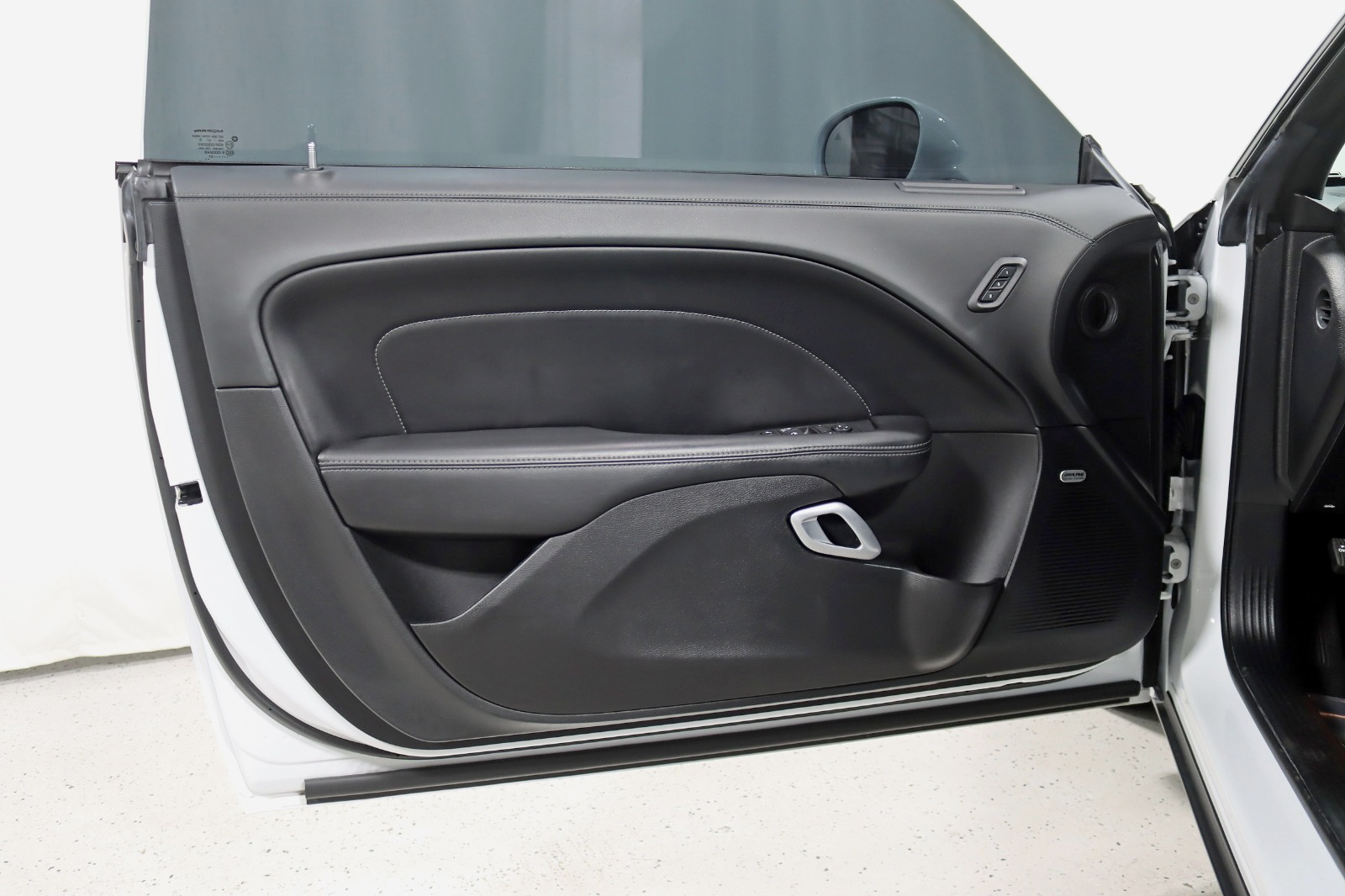 2021 DODGE CHALLENGER - Image 32