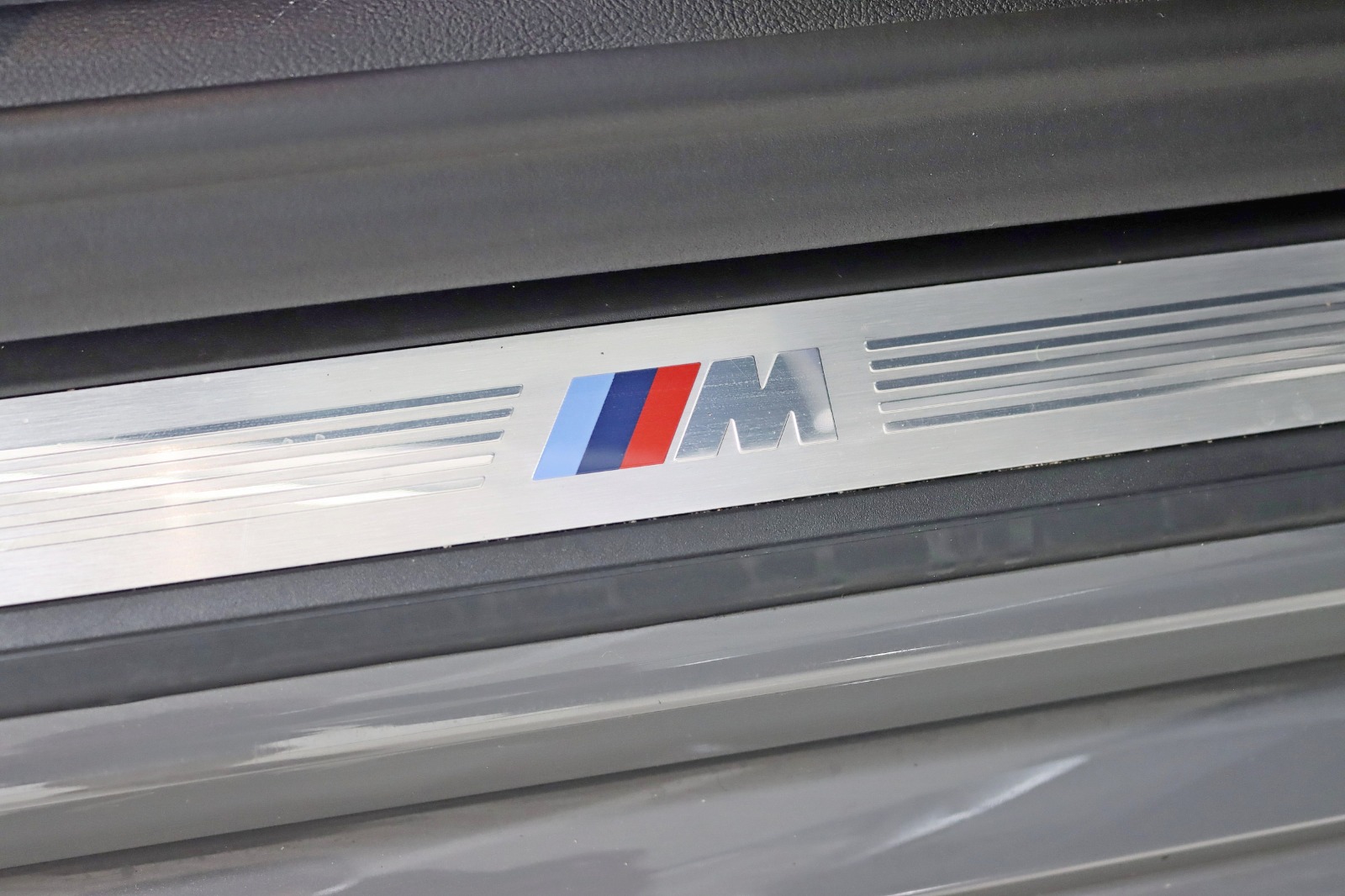 2022 BMW 530I - Image 16