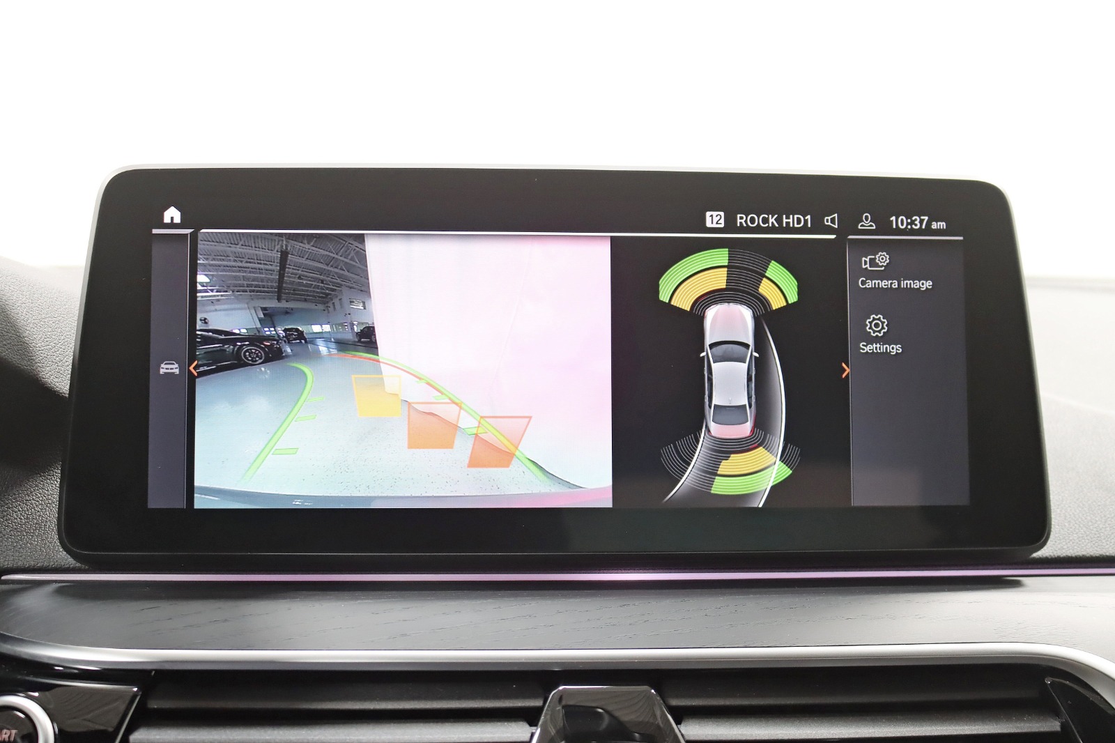 2022 BMW 530I - Image 21