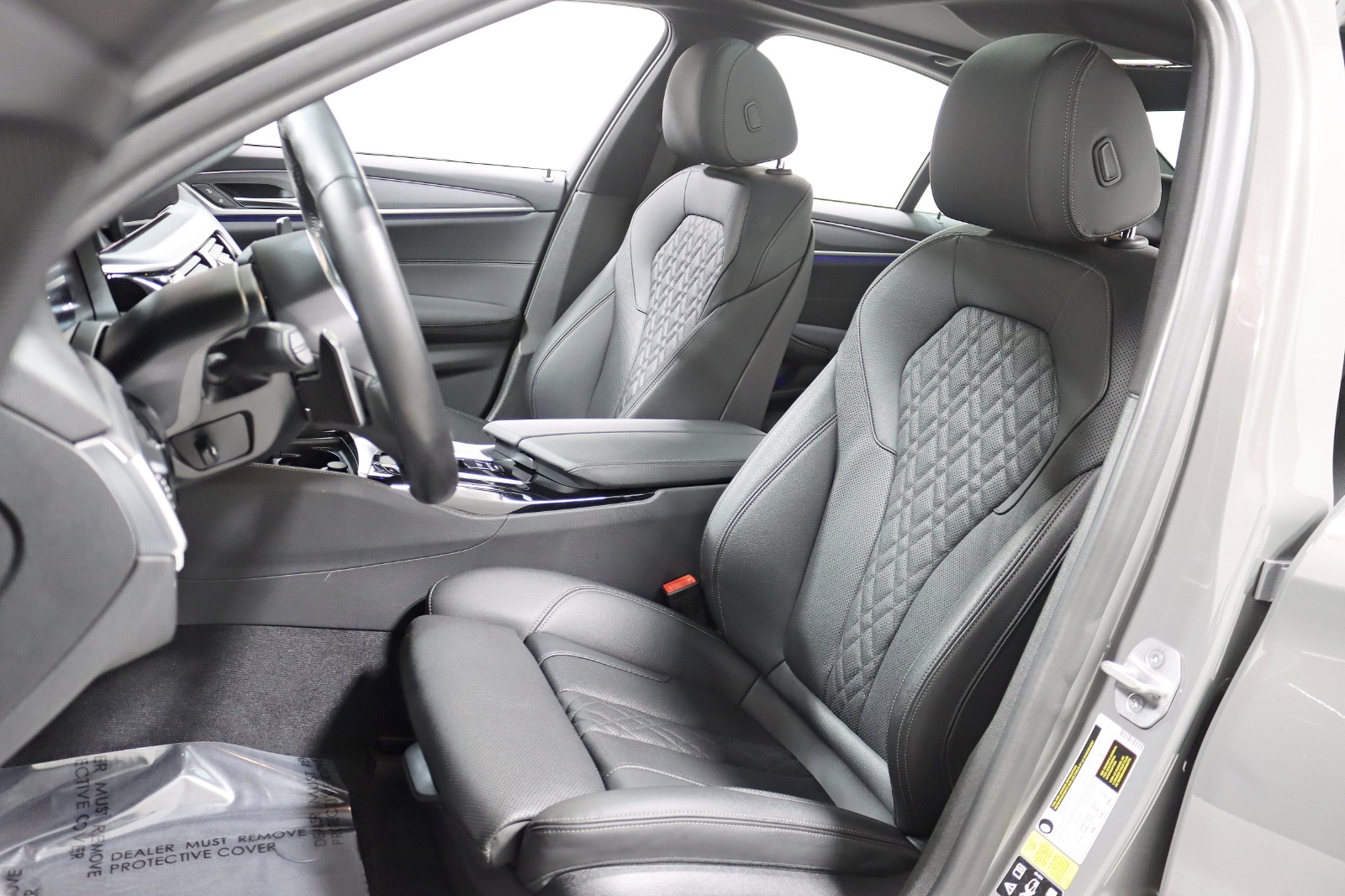 2022 BMW 530I - Image 29