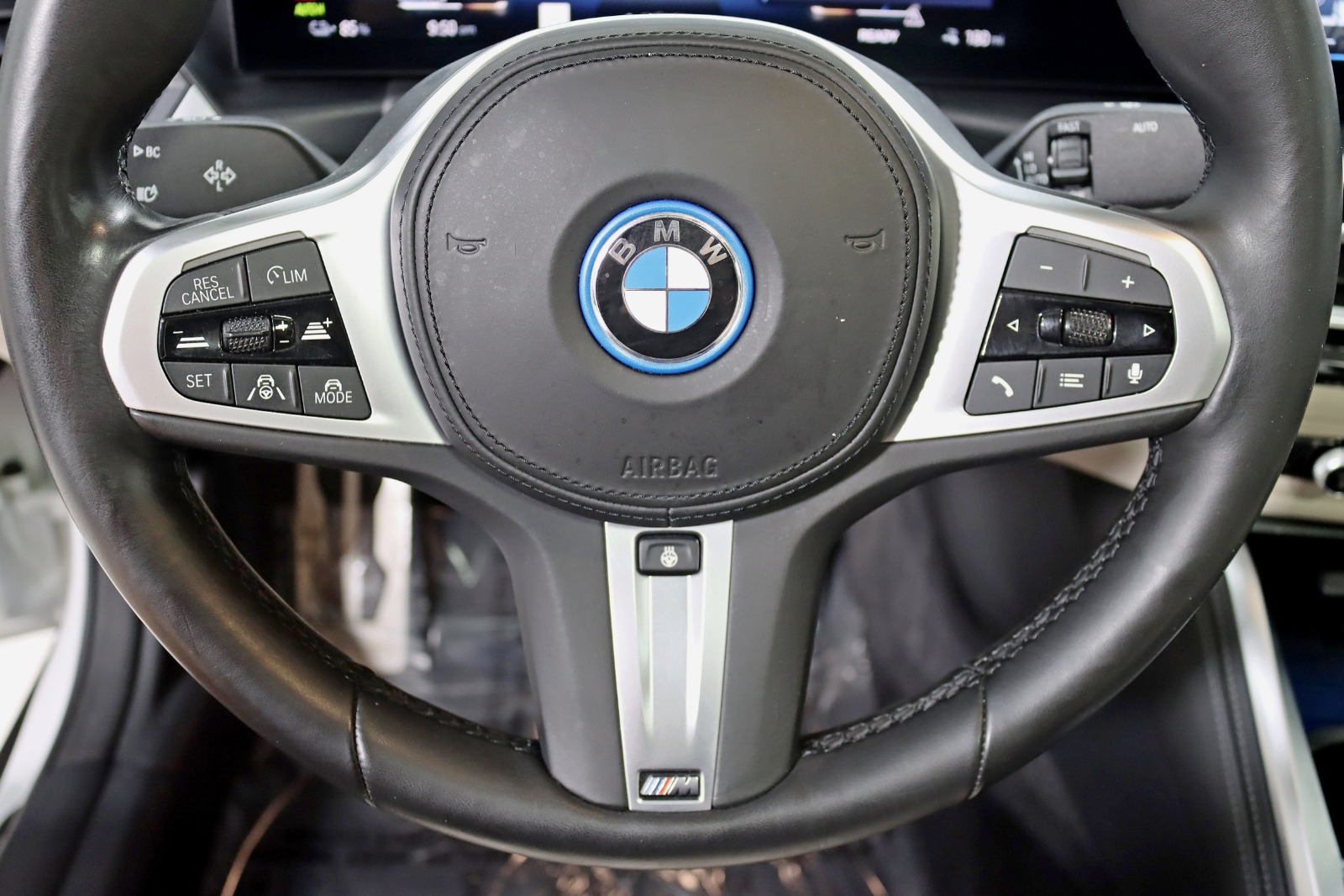 2022 BMW I4 - Image 17