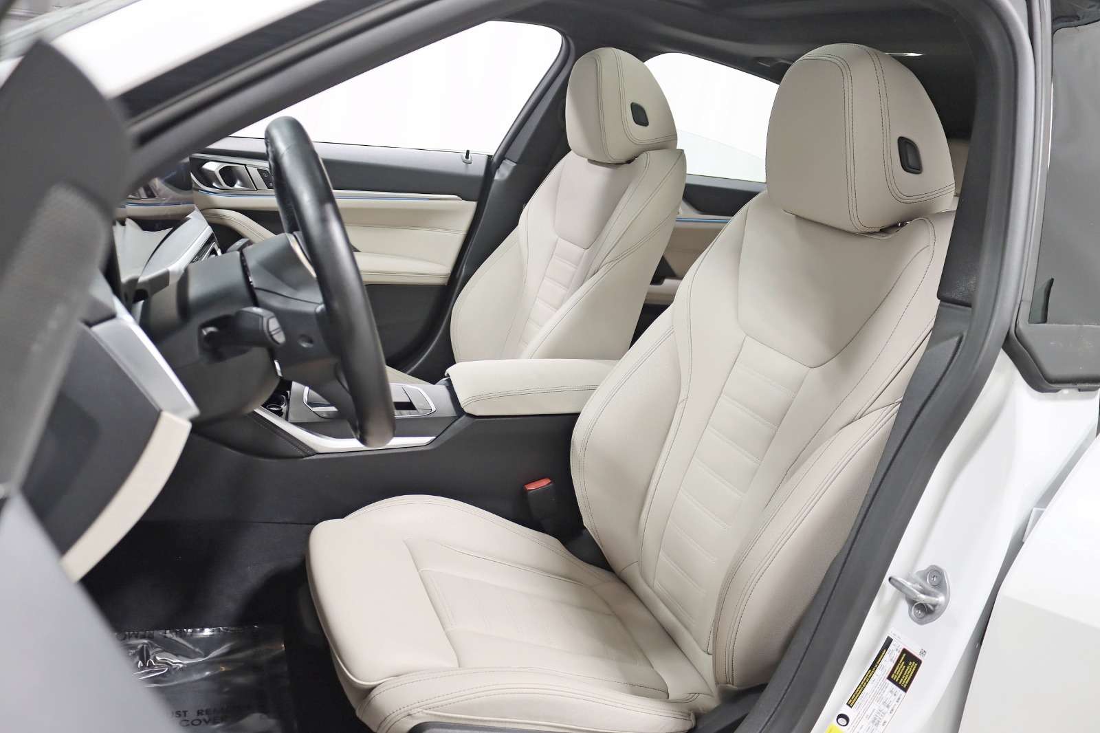 2022 BMW I4 - Image 27