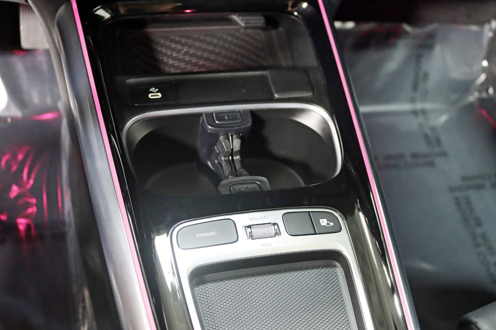 2025 MERCEDES-BENZ GLA-CLASS - Image 26