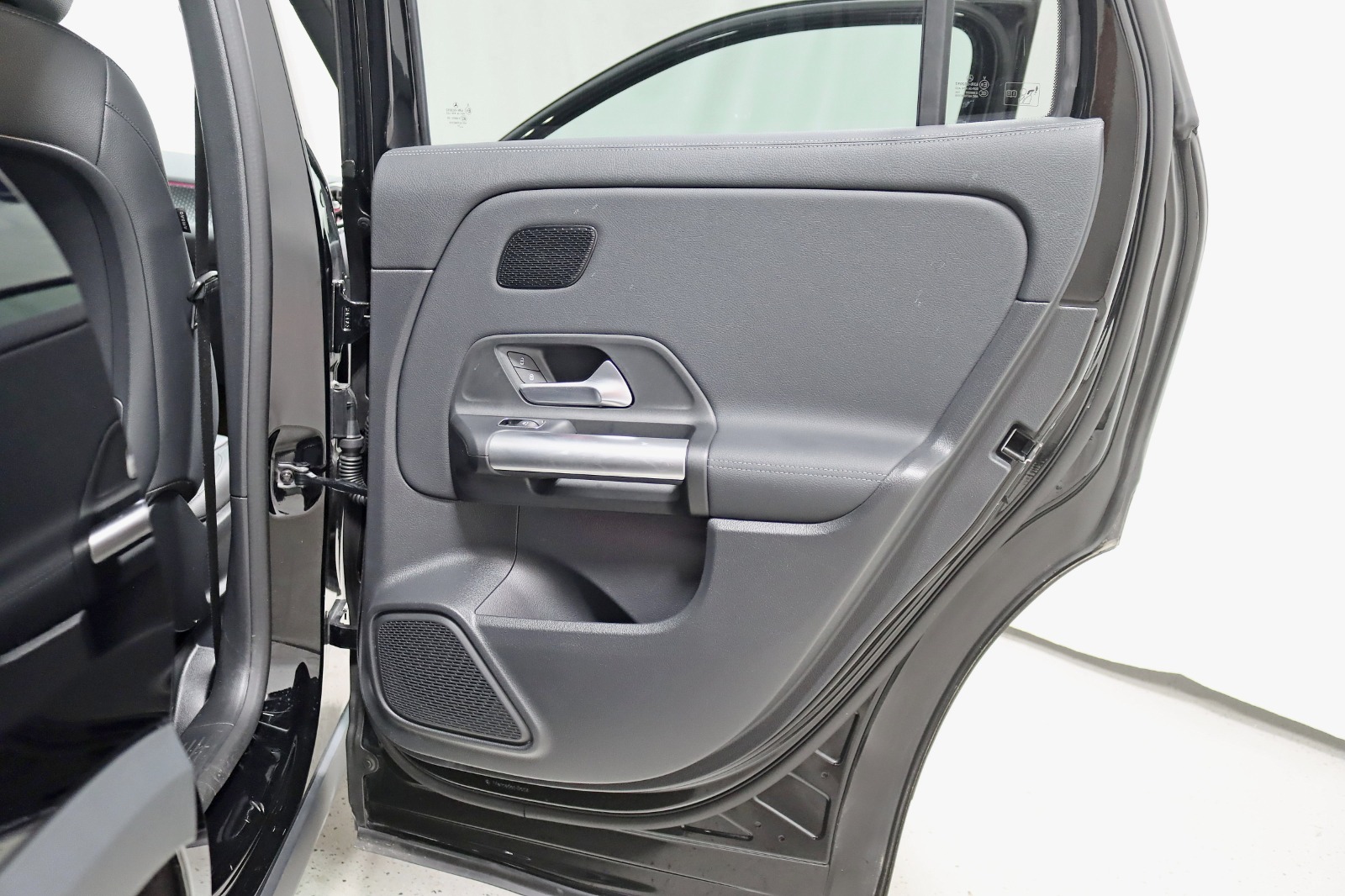 2025 MERCEDES-BENZ GLA-CLASS - Image 36