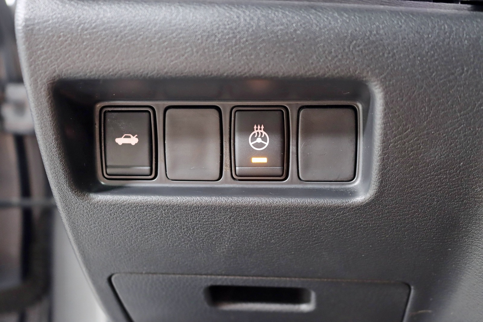 2022 NISSAN MAXMA SL ADAPT - Image 16