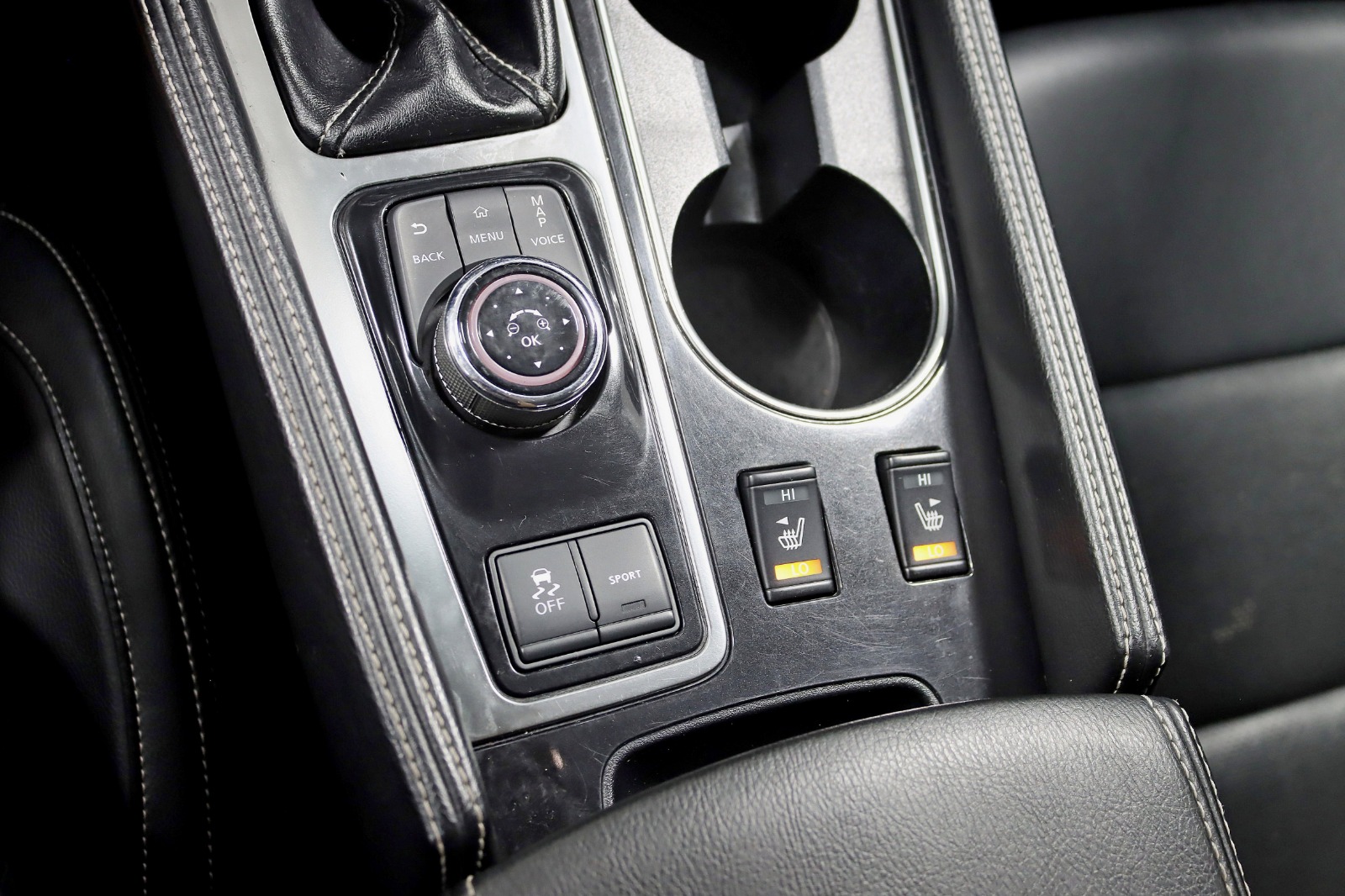 2022 NISSAN MAXMA SL ADAPT - Image 24