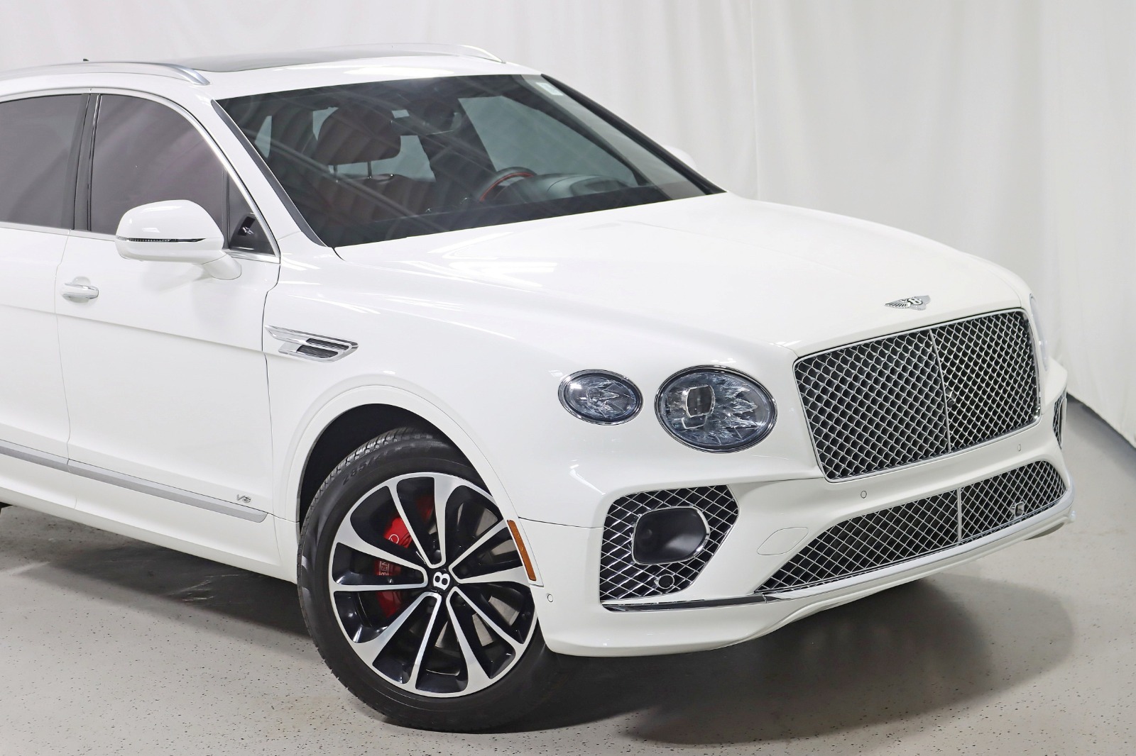 2022 BENTLEY BENTAYGA - Image 3