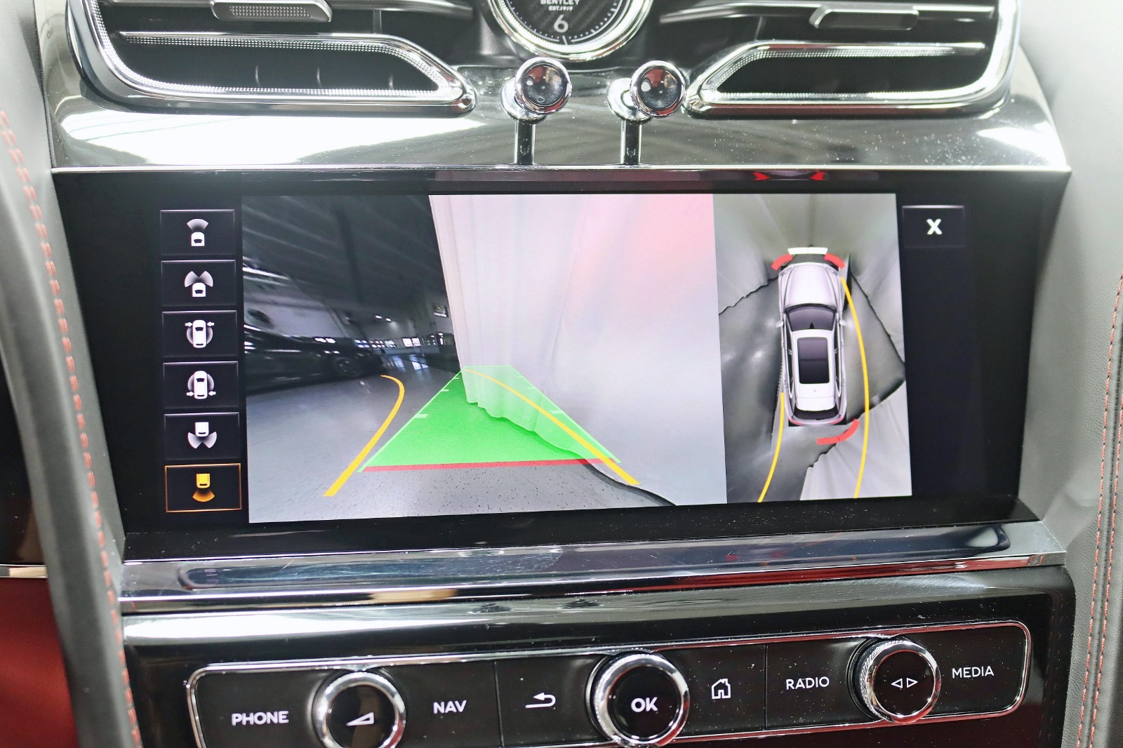 2022 BENTLEY BENTAYGA - Image 23