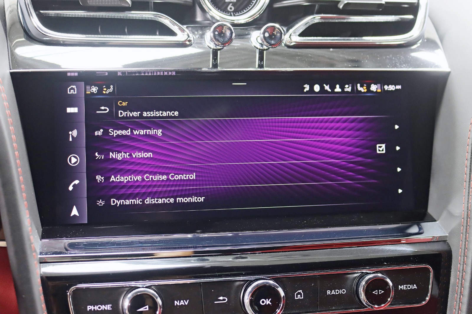 2022 BENTLEY BENTAYGA - Image 25