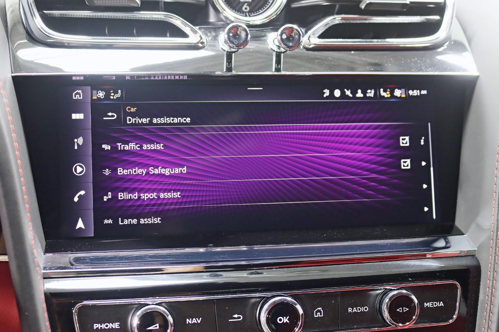 2022 BENTLEY BENTAYGA - Image 26