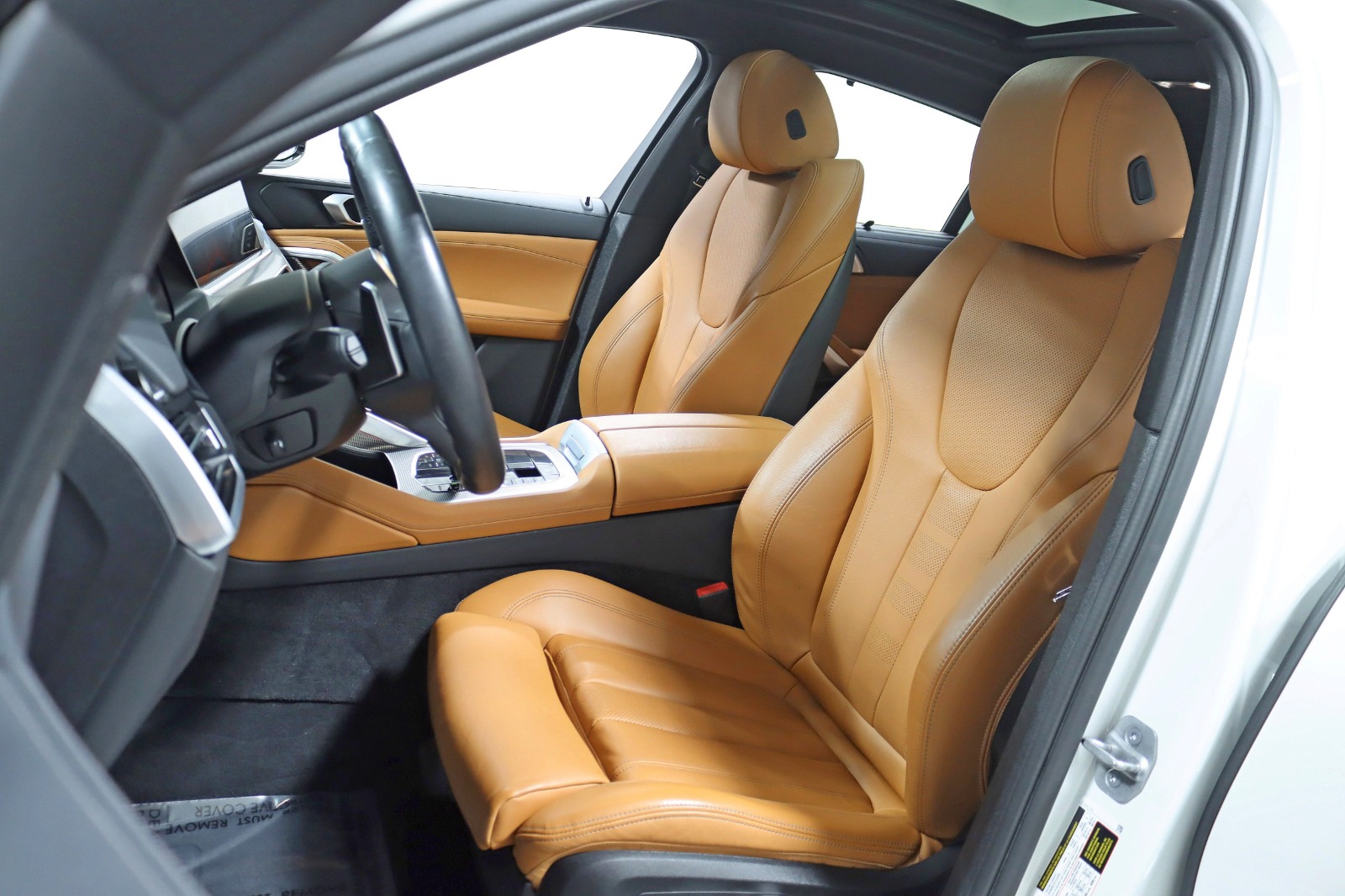 2022 BMW X6 - Image 32