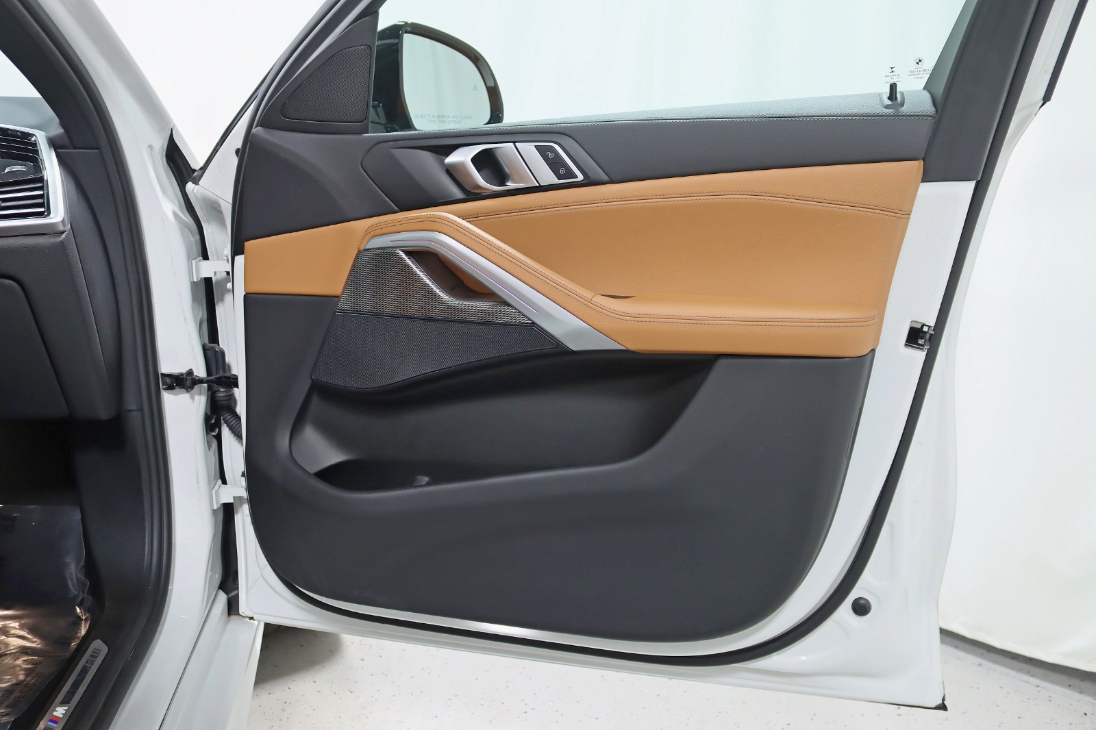 2022 BMW X6 - Image 39