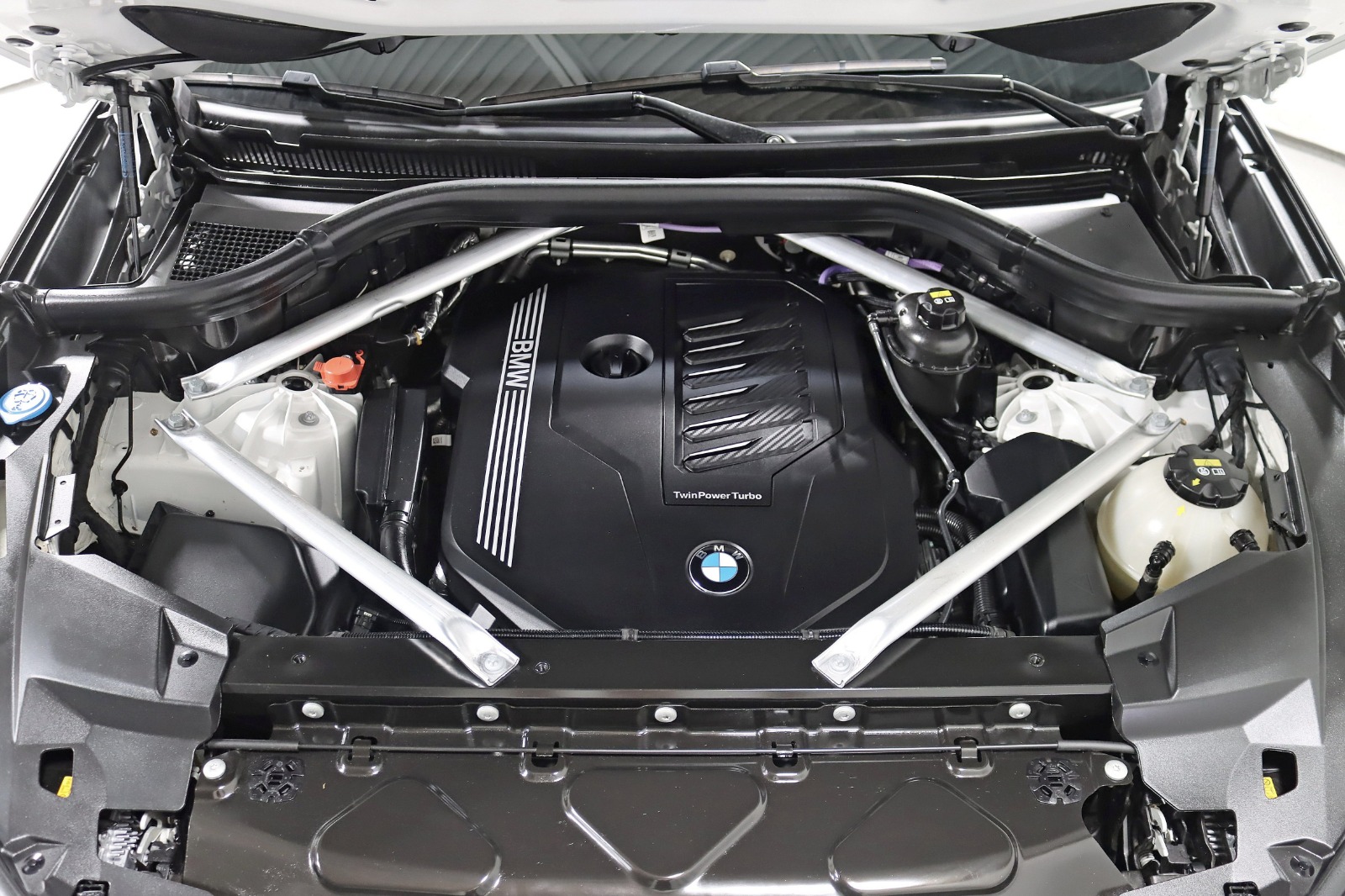 2022 BMW X6 - Image 45