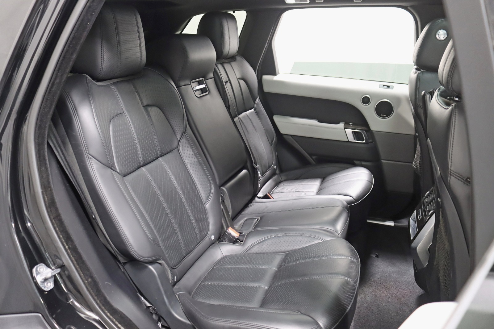 2016 LAND ROVER RANGE ROVER SPORT - Image 30