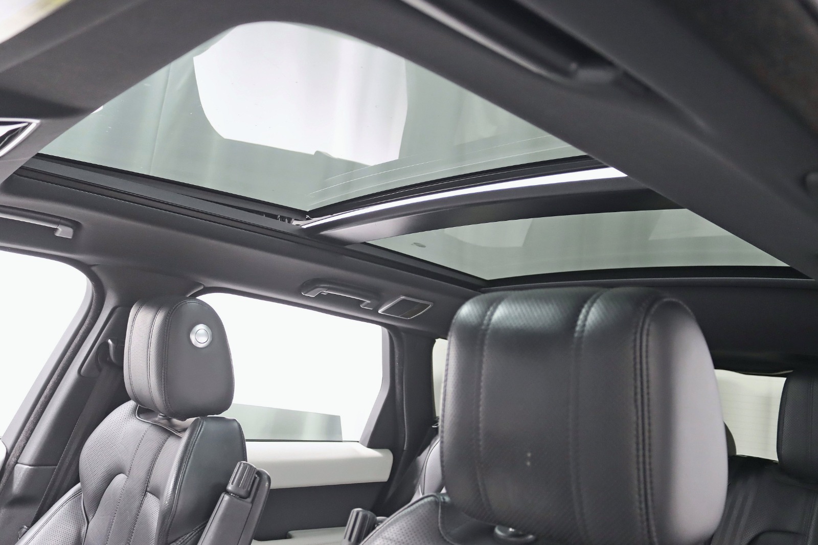 2016 LAND ROVER RANGE ROVER SPORT - Image 31