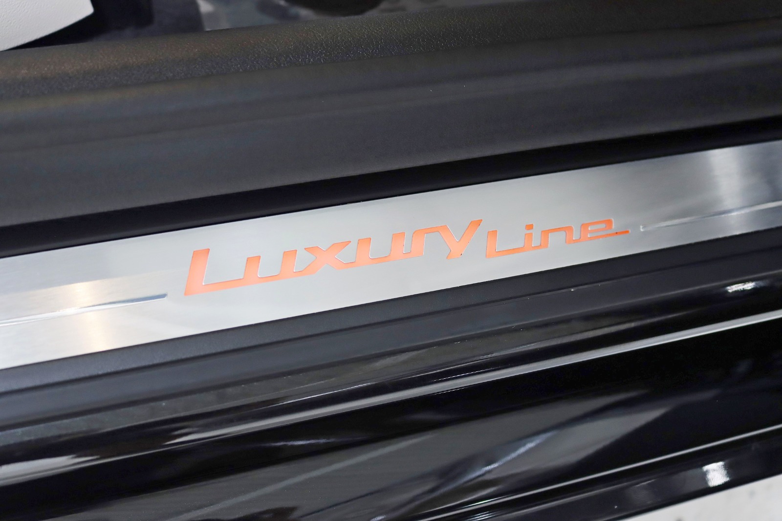 2019 BMW 530I - Image 15