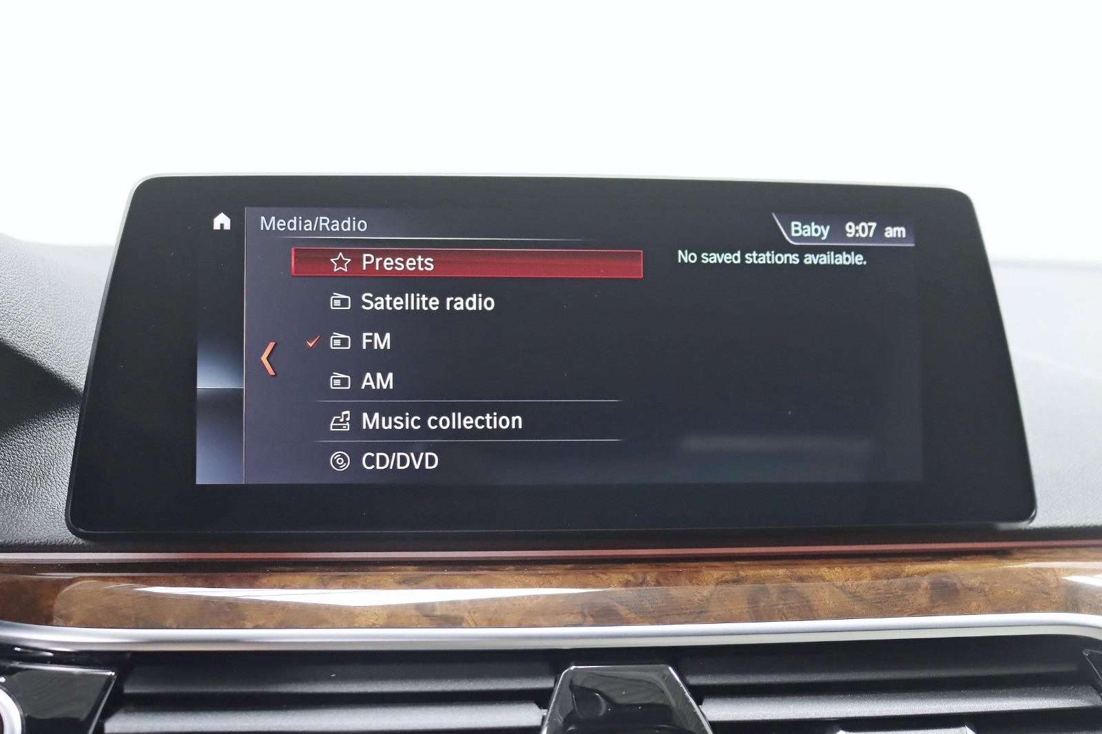 2019 BMW 530I - Image 24