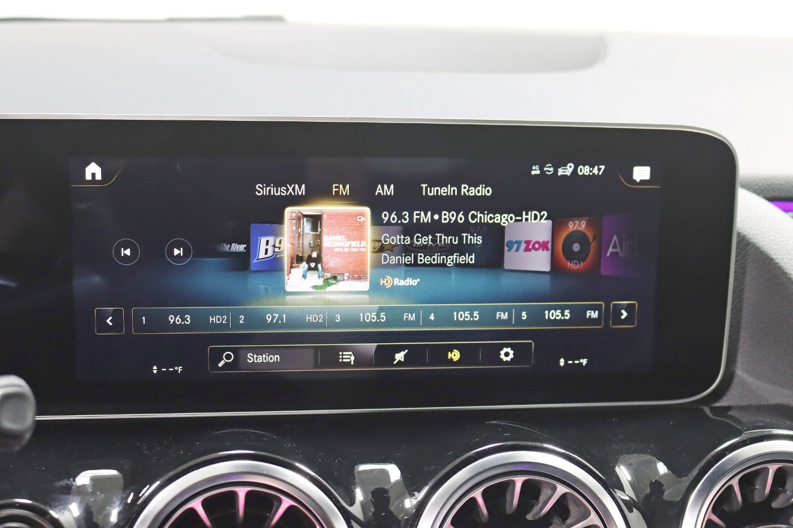 2021 MERCEDES-BENZ GLA-CLASS - Image 21