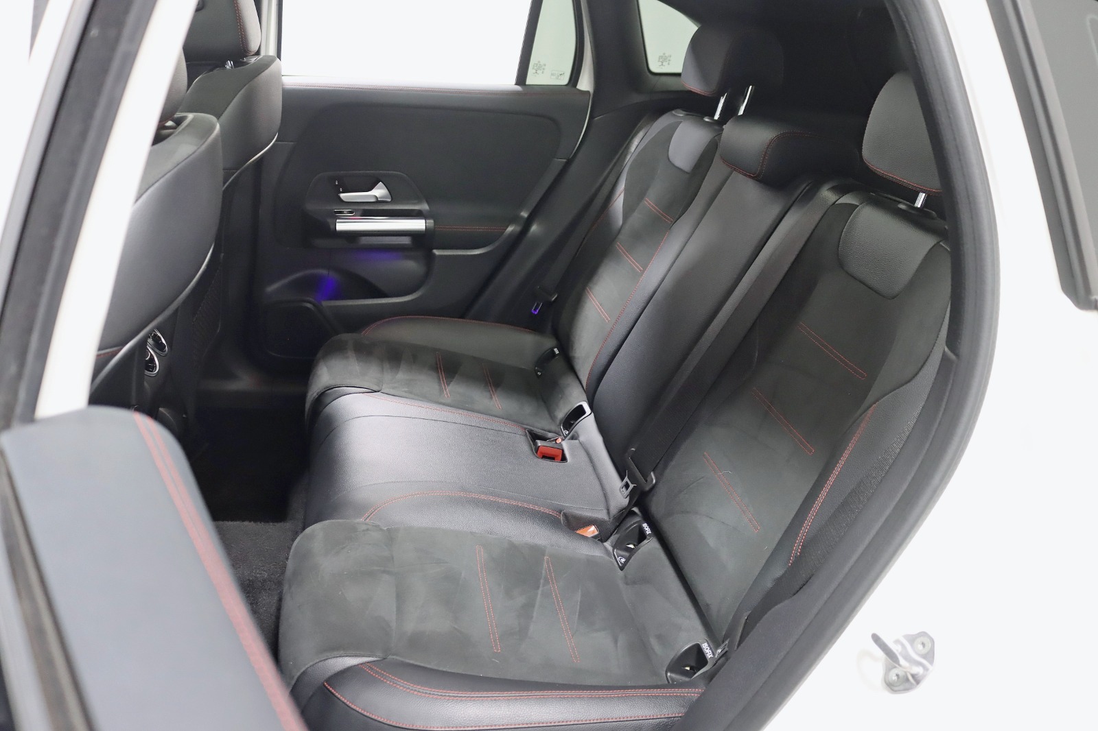 2021 MERCEDES-BENZ GLA-CLASS - Image 29