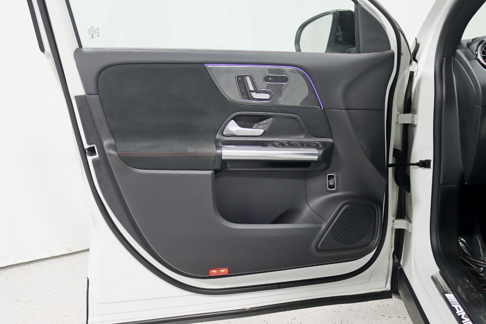 2021 MERCEDES-BENZ GLA-CLASS - Image 33